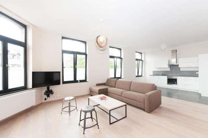 Апартаменты Smartflats Design - Opera Льеж Экстерьер фото